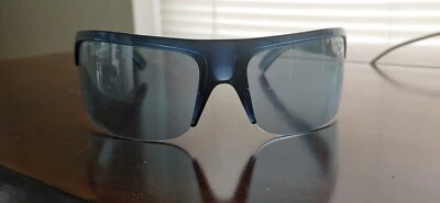 Nuevas gafas de sol VOGUE azules - Hechas en Italia Foto 1 de 4