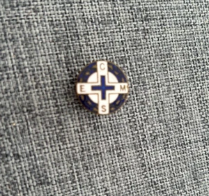 CHURCH OF ENGLAND MENS SOCIETY BADGE VINTAGE ENAMEL BADGE - Picture 1 of 2