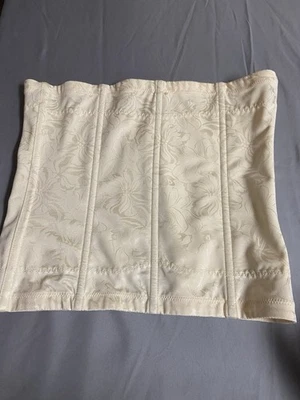 Prendas moldeadoras ajustadoras cintura Maidenform talla mediana beige floral Foto 1 de 4