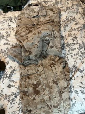 USMC 海军陆战队数字沙漠马帕特上衣和长裤 — 第 1/2 张图片