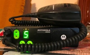 MOTOROLA CM340 PROFESSIONAL TWO WAY Radio UHF 438-470 MHz 25Watt - Zdjęcie 1 z 1