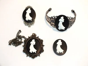 Collana, bracciale o spilla cammeo vittoriano gelsomino principessa Aladdin - Foto 1 di 28
