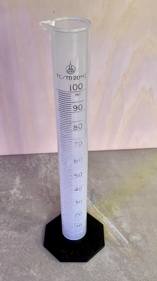 Nalgene 100 ml Cilindro Graduado PMP Negro Base Hexagonal (# 3663-100) Foto 1 de 2