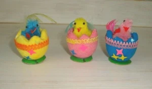 3 Vintage Flocked Eggs with Chenille Peeps - Picture 1 of 5