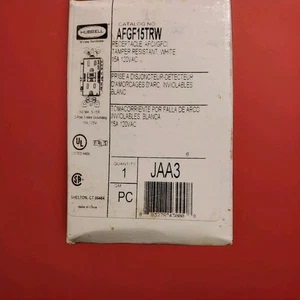 Hubbell AFGF15TRW White 50563-049 ZR Wiring Systems Tamper Resistant 15A 120V AC - Picture 1 of 2