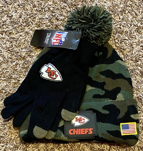 NWT NFL Team Apparel “Kansas City Chiefs” Football Beanie Hat & Gloves, $50 Cover