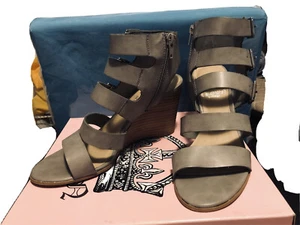 Neu Juicy Couture Plateau-Sandalen Keilabsatz Damengröße 6,5-Absatz - Bild 1 von 5