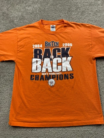 University Of Illinois Shirt Mens M Medium Orange Short Sleeve Fighting Illini Cover