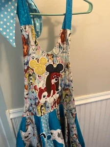Girls custom disney dress size 10/12 dogs - Picture 1 of 3