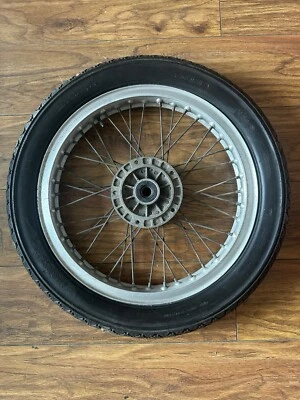 Rueda delantera Ducati 350 500 GTL  Foto 1 de 2