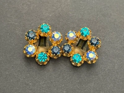 Vintage signed STAR Rhinestone Earrings Shades of Blue Clip-On Sparkly - Image 1 of 4