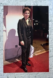 ORIGINAL Autogramm von Dunja Hayali. pers. gesammelt. 100% ECHT. GROSSFOTO - Bild 1 von 1