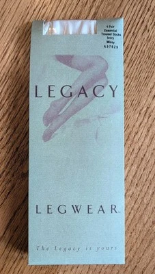 Nuevo QVC Legacy Legwear Essential Pantalón Calcetines 1 Par Se Ajusta a Talla 5-9 Marfil Missy Foto 1 de 4