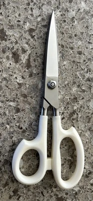 Tijeras Cutco Pearl White # 77 de dos piezas, acero de alto carbono, BONITAS... Grabadas Foto 1 de 4