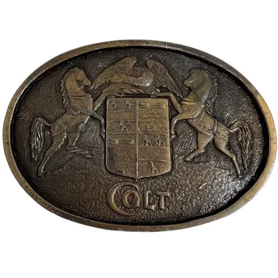 Hebilla de cinturón Colt vintage de los años 70 para hombre latón macizo raro águila caballos cresta occidental Foto 1 de 4