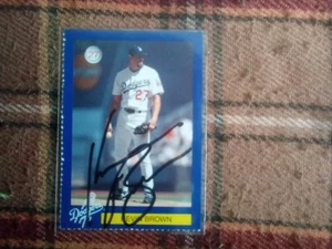 KEVIN BROWN AUTOGRAPHED LOS ANGELES DODGERS MAJOR LEAGUE BASEBALL CARD - Picture 1 of 1