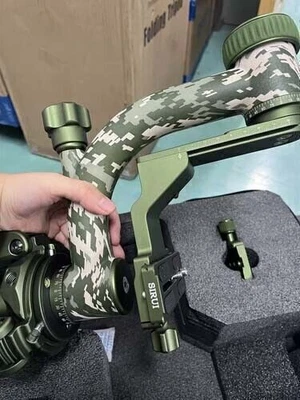 Open SIRUI CH20 Gimbal Head Carbon Fiber Tripod Head for Heavy Lens - Image 1 of 4