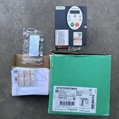 Schneider Electric Altivar 212 ATV21HU22M3X AC Speed Drive 032234 - Imagem 1 de 4