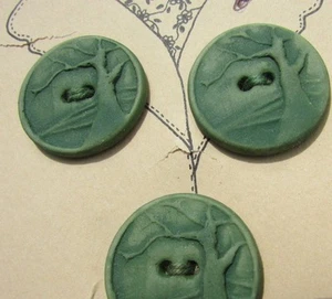 Vintage Buttons Hand Made Carved Green Trees The Hands Work 1" set 3 Gorgeous - Picture 1 of 12