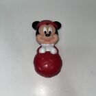 Jouet grinçant vintage 1991 Mattel Disney Mickey souris caoutchouc rouge fonctionne