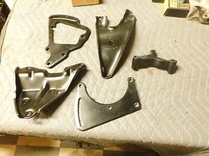 71-81 Chevy SB A6 A/C COMPRESSOR MOUNT BRACKETS AC Air Conditioning Small Block - Picture 1 of 2