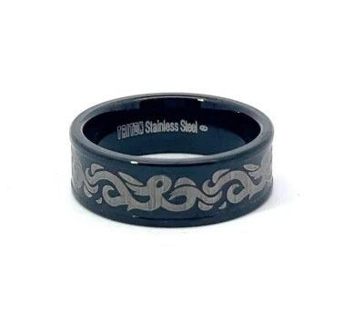 Anillo de banda de acero inoxidable negro con desplazamiento grabado láser Triton de 8 mm Foto 1 de 4
