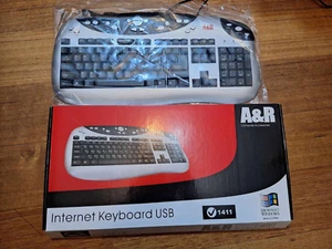 A&R Computer KB-2818 USB Internet Keyboard - Sliver/Black - Picture 1 of 3
