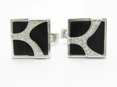 Gemelos abstractos rectangulares de platino de plata de ley con zafiro blanco y ónix negro Foto 1 de 4