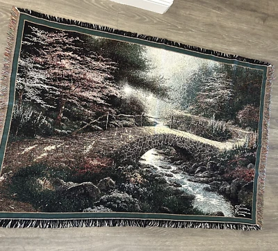 THOMAS KINKADE Cobertor Tapeçaria Vintage Ponte de Pedra Rio 100% Algodão - Imagem 1 de 4