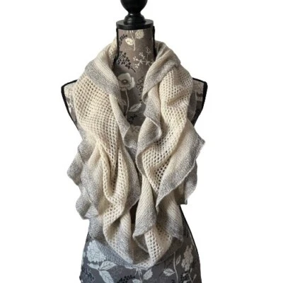 Bufanda vintage de punto con volantes infinitos talla única gris y tostado con envoltura de lúrex Foto 1 de 4