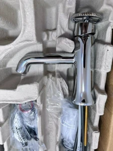 Delta 558-MPU-DST Trinsic Single Wheel Handle Bathroom Sink Faucet WITH DRAIN - Picture 1 of 6