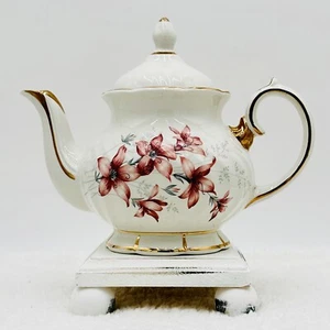 Vintage Gibson Teapot White With Pink Lillies & Gold Gilding - Picture 1 of 8