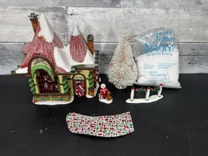 Dept 56 Santas Visiting Center, North Pole Series # 56.56407 WORKS! - Picture 1 of 11