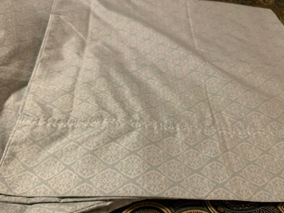 CHARISMA SET OF 2 KING PILLOWCASES - Image 1 of 4