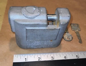 Hi-Shear LK1200 U.S. Gov't padlock w/ 2 working keys - High security - Picture 1 of 12