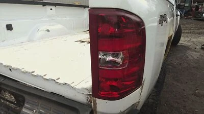 09 Chevy Silverado 2500 Luz Trasera Pickup (con Caja) Pasajero Derecho Cracking Foto 1 de 2