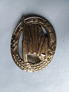 DDR NVA MILITÄRSPORTABZEICHEN Metall - Bild 1 von 2