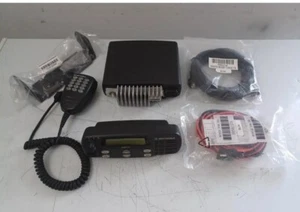 Motorola CDM1250 VHF 136-174MHz 45 Watt with RLN4802 Remote Head Good Condition - Picture 1 of 24