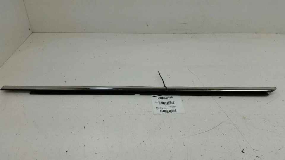 Tira de vidrio para puerta Ford Fusion puerta trasera izquierda 2010 2011 Foto 1 de 1