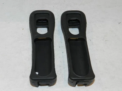 Official Nintendo Wii Remote Black Silicone Cover Grip Sleeve RVL-022 Set of 2 - Image 1 of 2