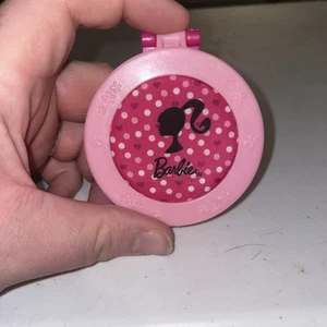 Specchio compatto rosa Mattel Barbie 2009 con pettine IOP - Foto 1 di 4