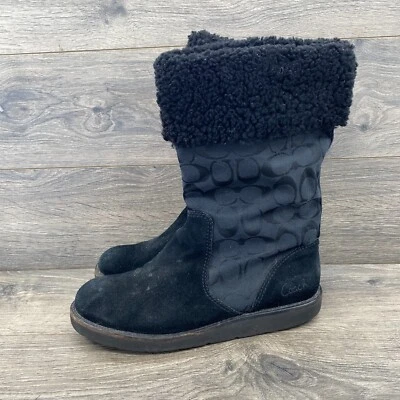 Bota de nieve de invierno de piel de gamuza Coach Signature Kally para mujer talla 8,5 negra Foto 1 de 4