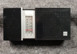 Super RARE RCA RJM36E Pocket 2 Band Radio Am/Fm Pocket Radio...............(SB1) - Picture 1 of 21
