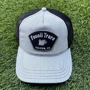 Gorra de malla para campo de golf Fossil Trace SnapBack nueva sin etiquetas dorada CO - Imagen 1 de 3