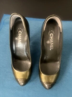 Chanel Tacones Altos Charol Verde Talla 37 Hecho en Italia Foto 1 de 4