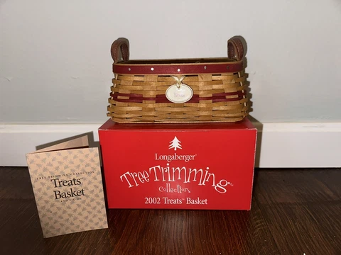 Longaberger 2002 Treats Basket In Box Cover