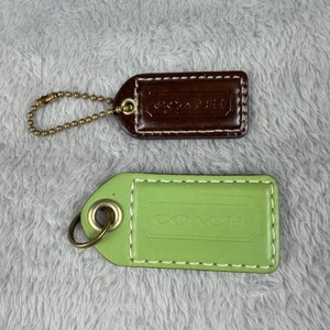Menge 2 Coach limette/grün und braun Leder Taschenanhänger Schlüssel Schlüsselanhänger Anhänger - Bild 1 von 11