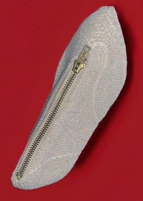 Vintage Beaded Ivory Shoe Coin Purse Bag 1950s King Metal Zipper Made In Japan - Image 1 of 4