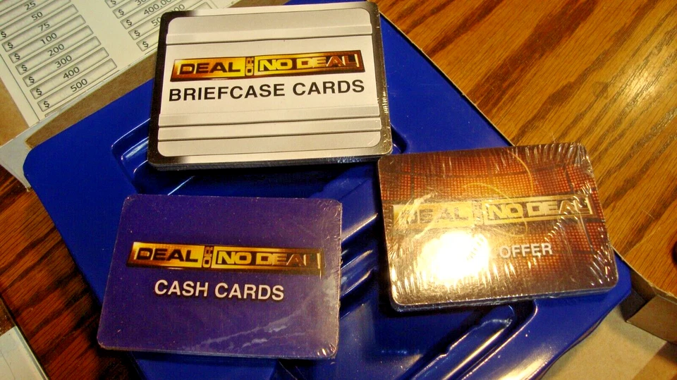 Deal or No Deal Board Game 2006~Score Pad~Bank Offer~Cash & Briefcase Cards  848 - Image 1 of 4