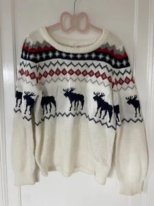 Abercrombie Kids  Christmas Sweater. Girl Size 7/8 - Picture 1 of 8